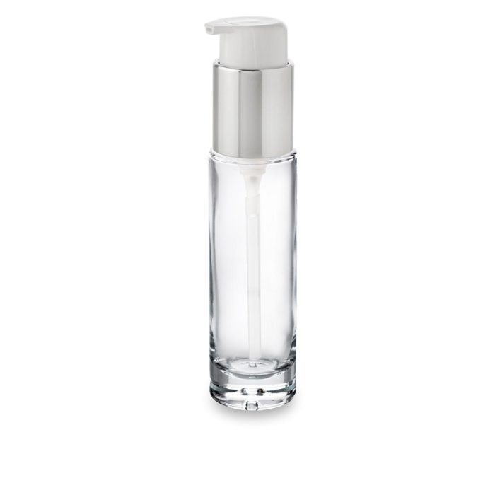 Un flacon cosmétique en verre Premium 50 ml bague GCMI 24/410 avec sa pompe bec court col argent
