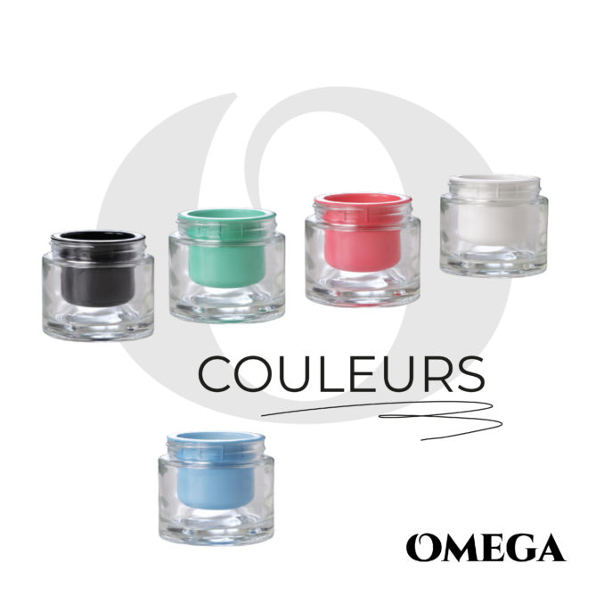 des pots rechargeables avec ses recharges multicolores : noir, vert, bleu, blanc, rose, jaune